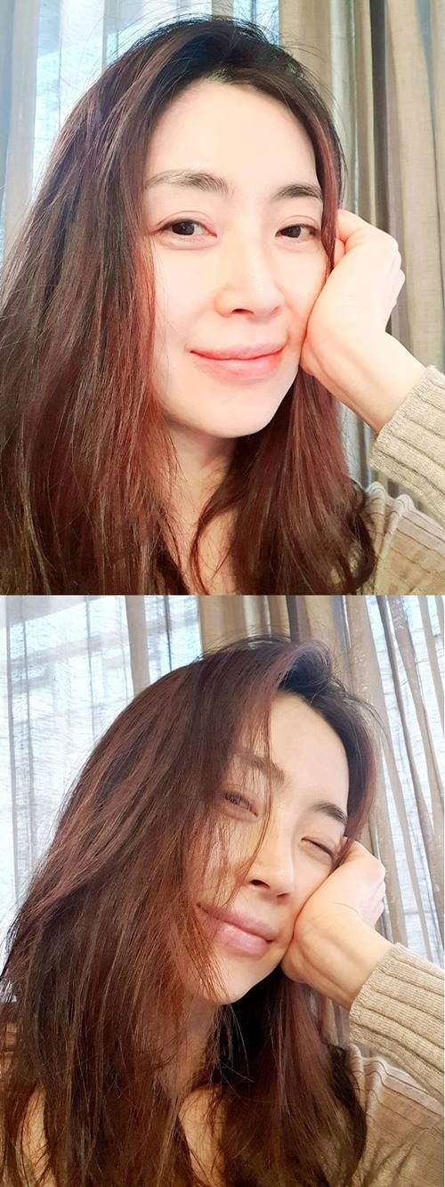  송윤아, 초근접 셀카도 아름다움 폭발..원조 도회적 미인
