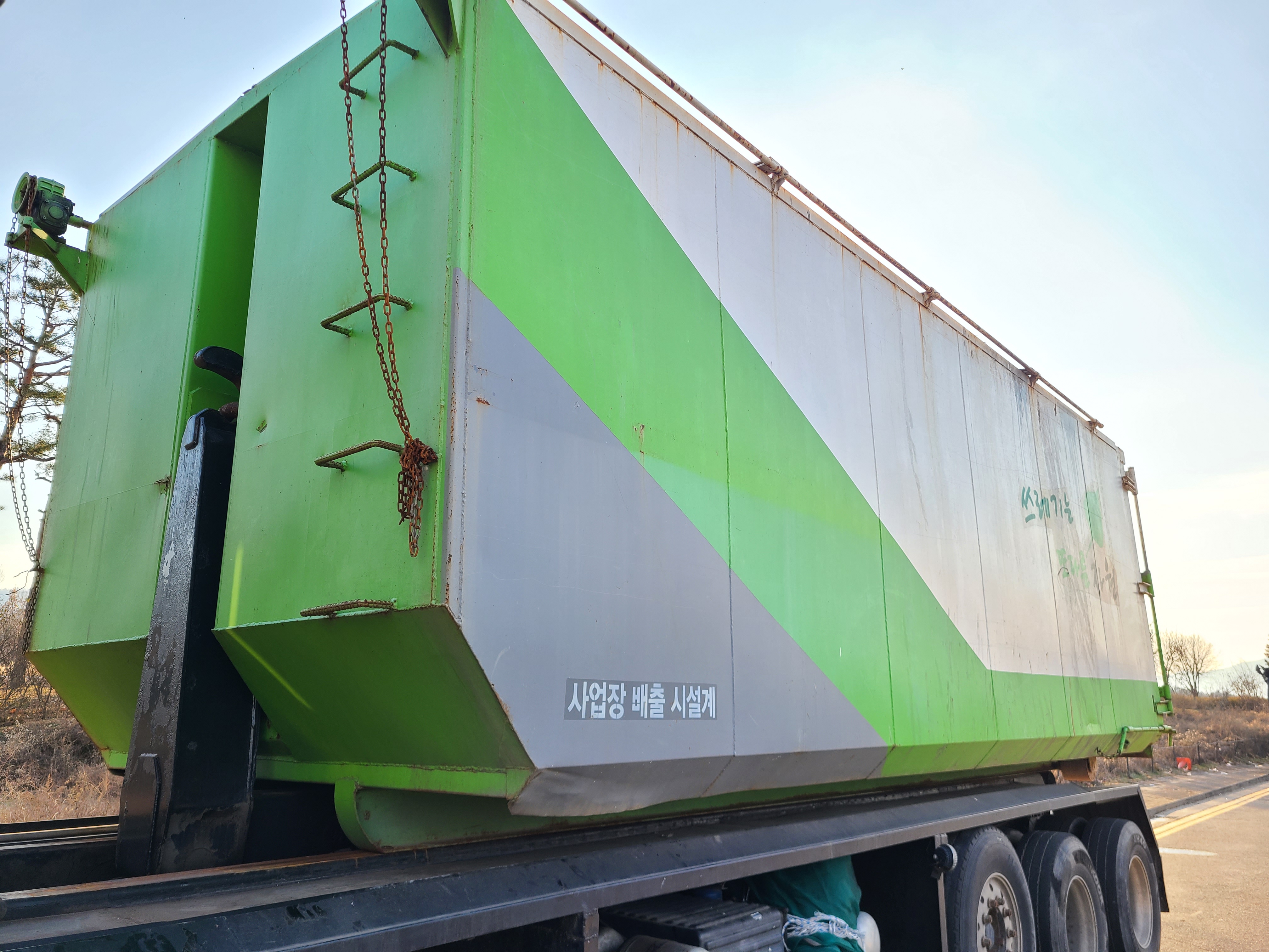  45루베암롤박스 매립지롤박스 디자인롤박스생활폐기물박스 사업장배출시설계암롤박스L7300× W 2600× H 2300 내측기준 44루베