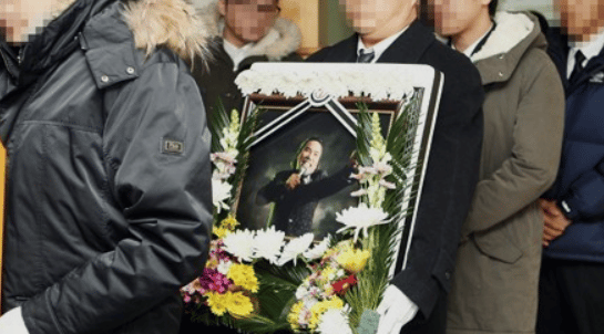 “형제인지도 몰랐는데..” 가수였던 4