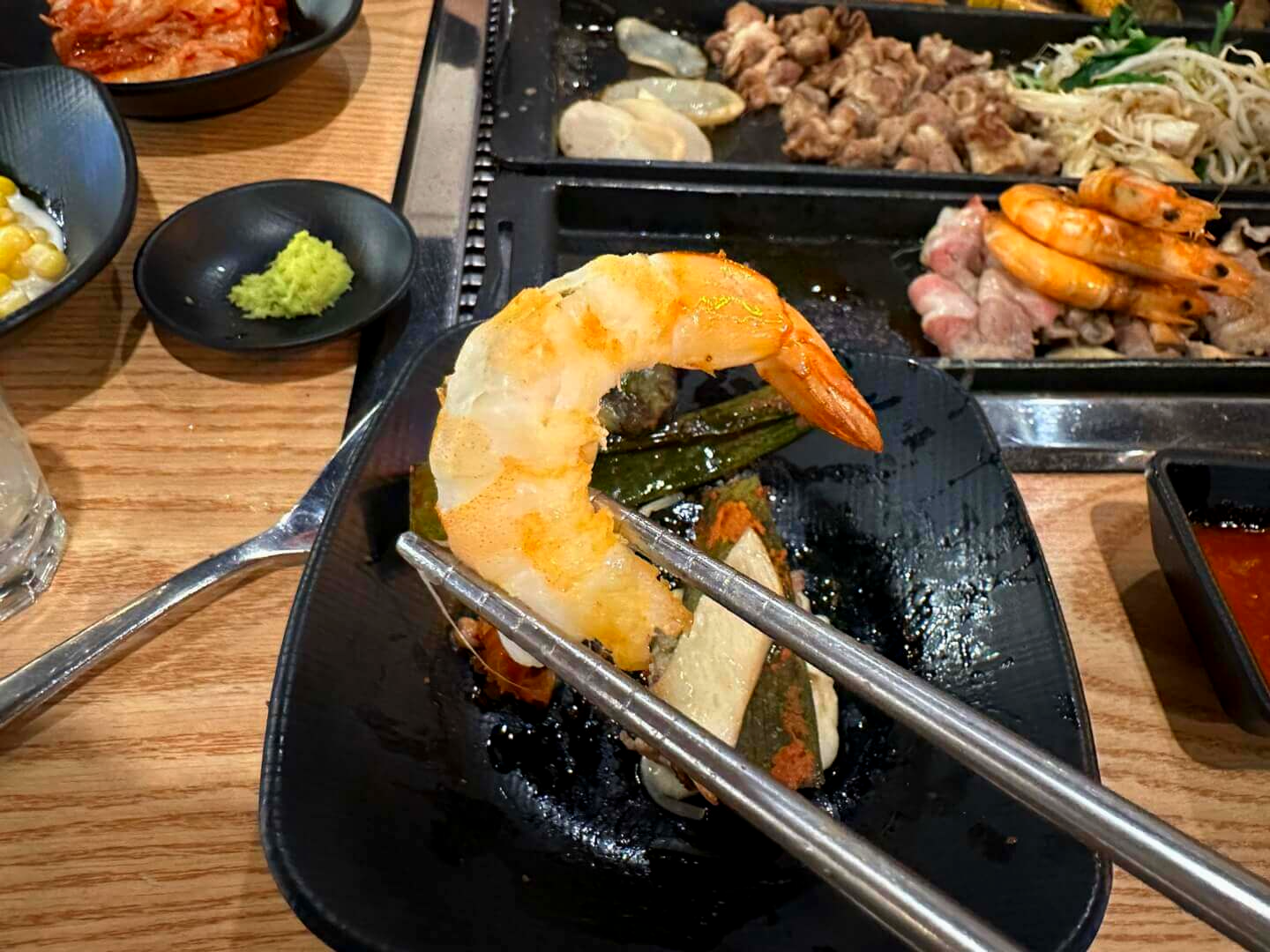 새우머리에 있는 내장까지 먹어야해오