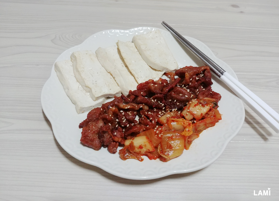  12월 18일 저녁은 두부김치~