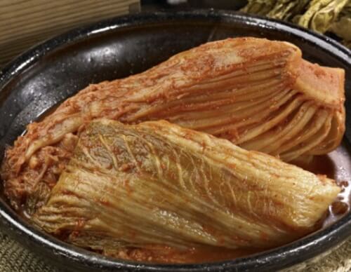  묵은지와 신김치의 차이점 숙성기간 숙성방식 재료 맛
