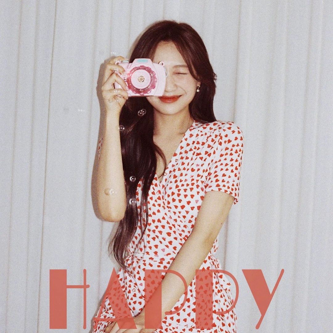  러블리즈 류수정 하트원피스 사진들 모음 