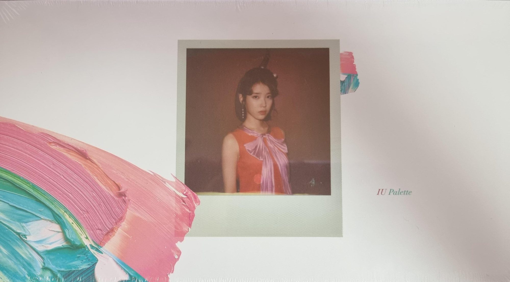  IU - Palette IU정규4집 앨범.