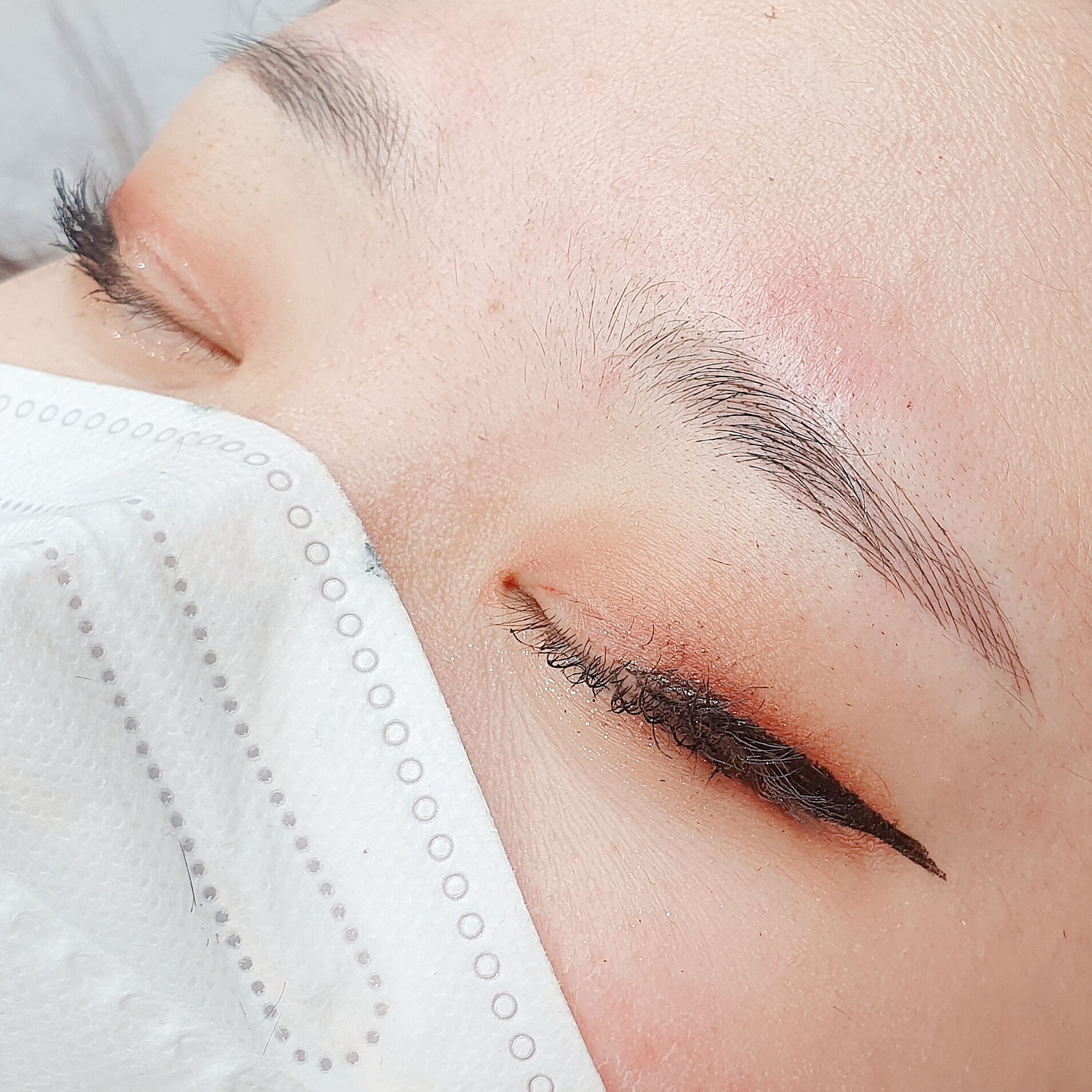  연신내 눈썹문신 첫날부터 자연스러워요