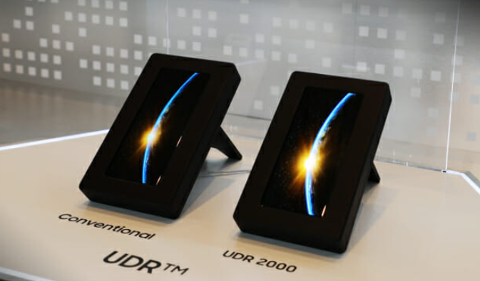  삼성 OLED 초격차 관련주 : 라온텍, 영우디에스피