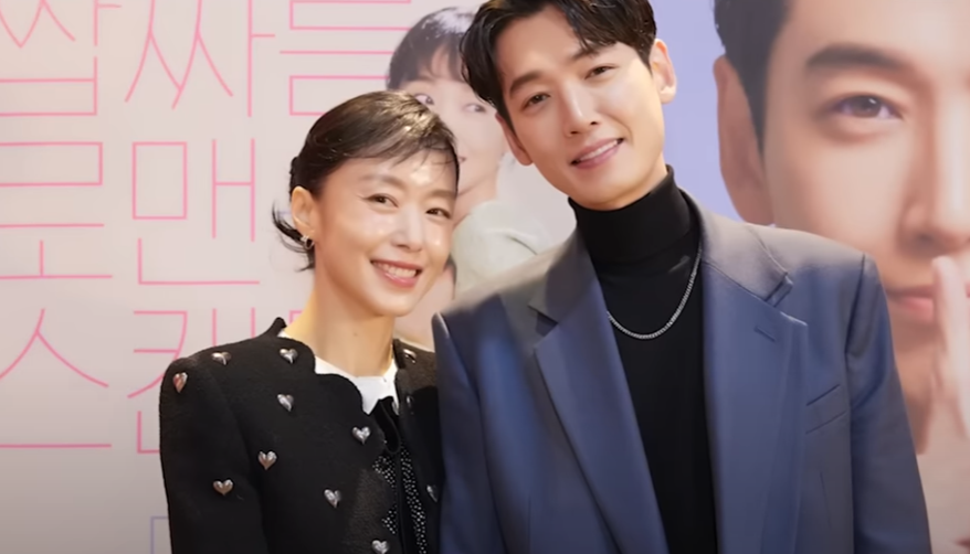  일타스캔들 정경호와 전도연 캐스팅의 논란이 터졌다.