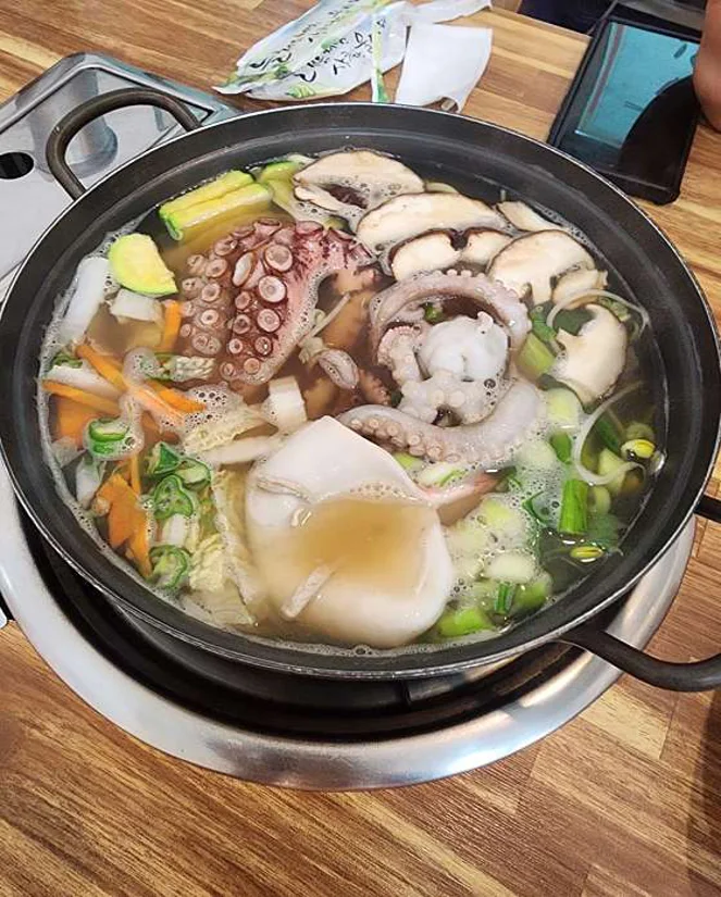 죽림해물칼국수