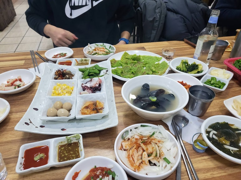 자리돔횟집 이미지