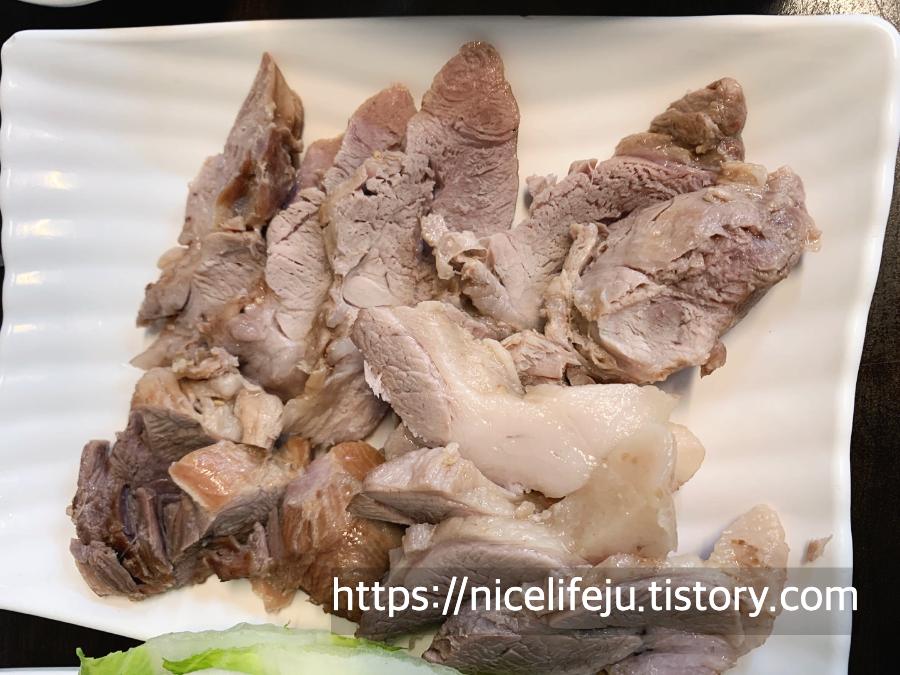 (서울 동대문 맛집) 순한 호로록 국수와 고소한 양배추전과 순한 돼지고기, 경동시장 "안동집" 9