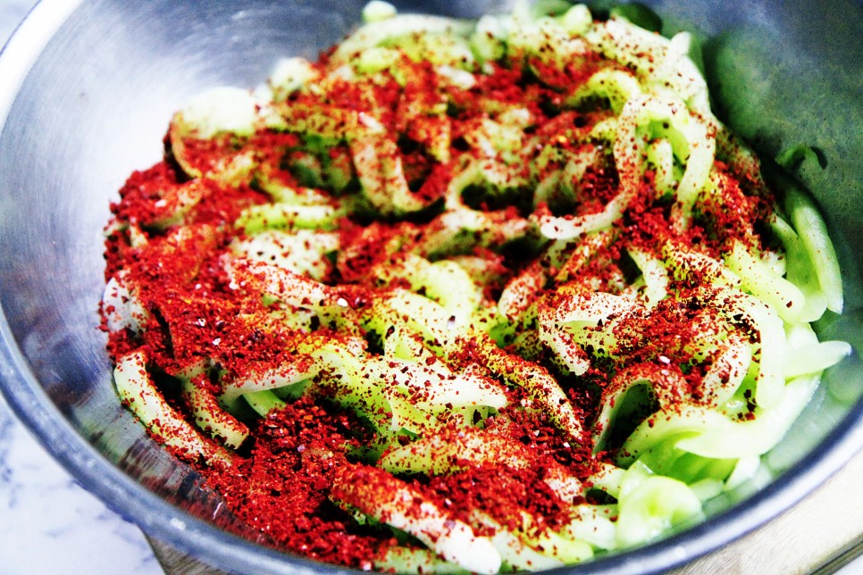 양념 길거리 음식 만드는 법 시원한 맛 여름 반찬 오이 길거리 음식 13
