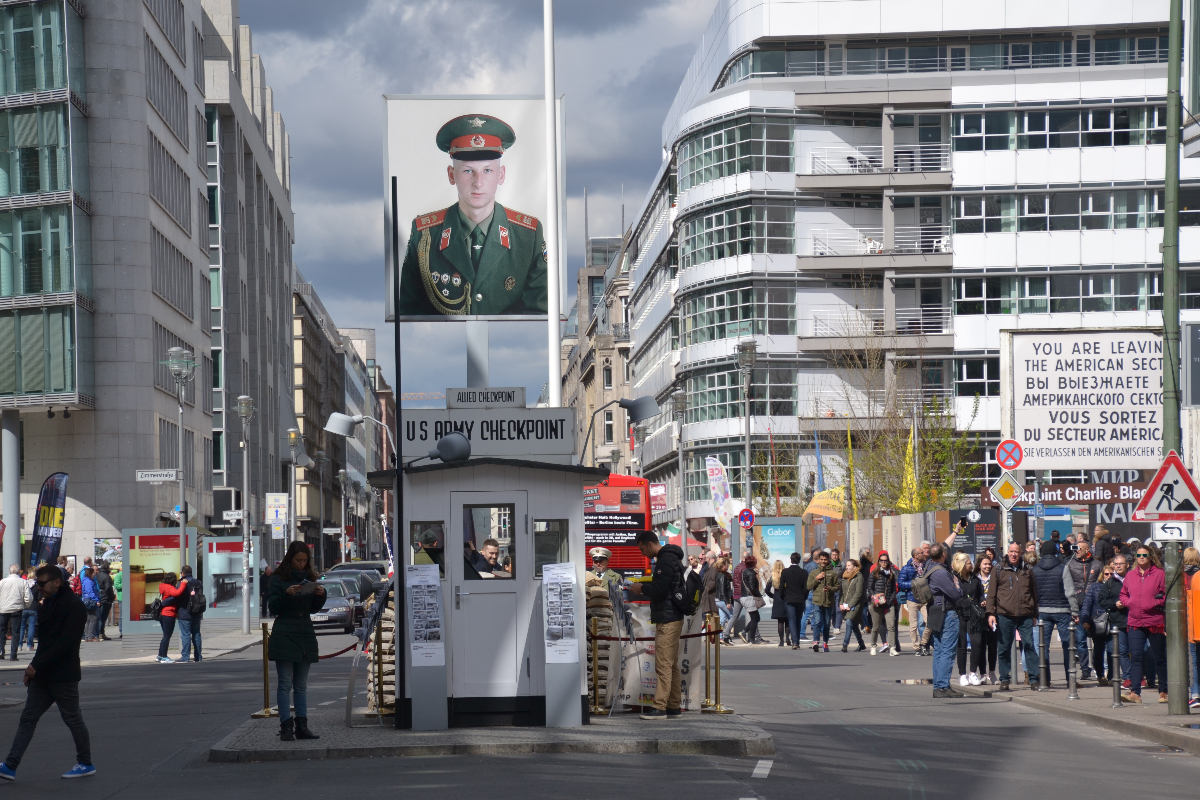 체크 포인트 찰리(Checkpoint Charlie)