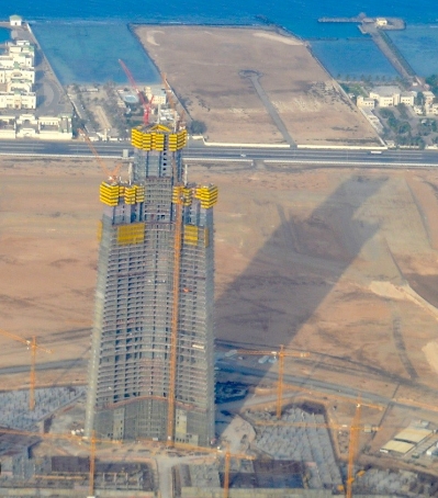 최근 재개된 1&#44;000m 세계 최고층 사우디 &#39;제다 타워&#39;...입찰 초청된 한국건설사들이 손사례 치는 이유 VIDEO: Biggest tower in the world is back under construction after it was suddenly halted five years ago