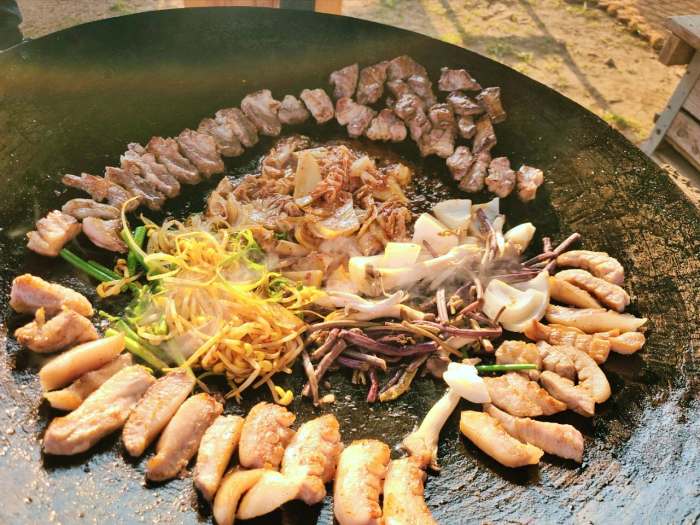 생방송 오늘저녁 한라산 뷰 캠핑장 서귀포 솥뚜껑 제주 흑돼지 바베큐 맛집