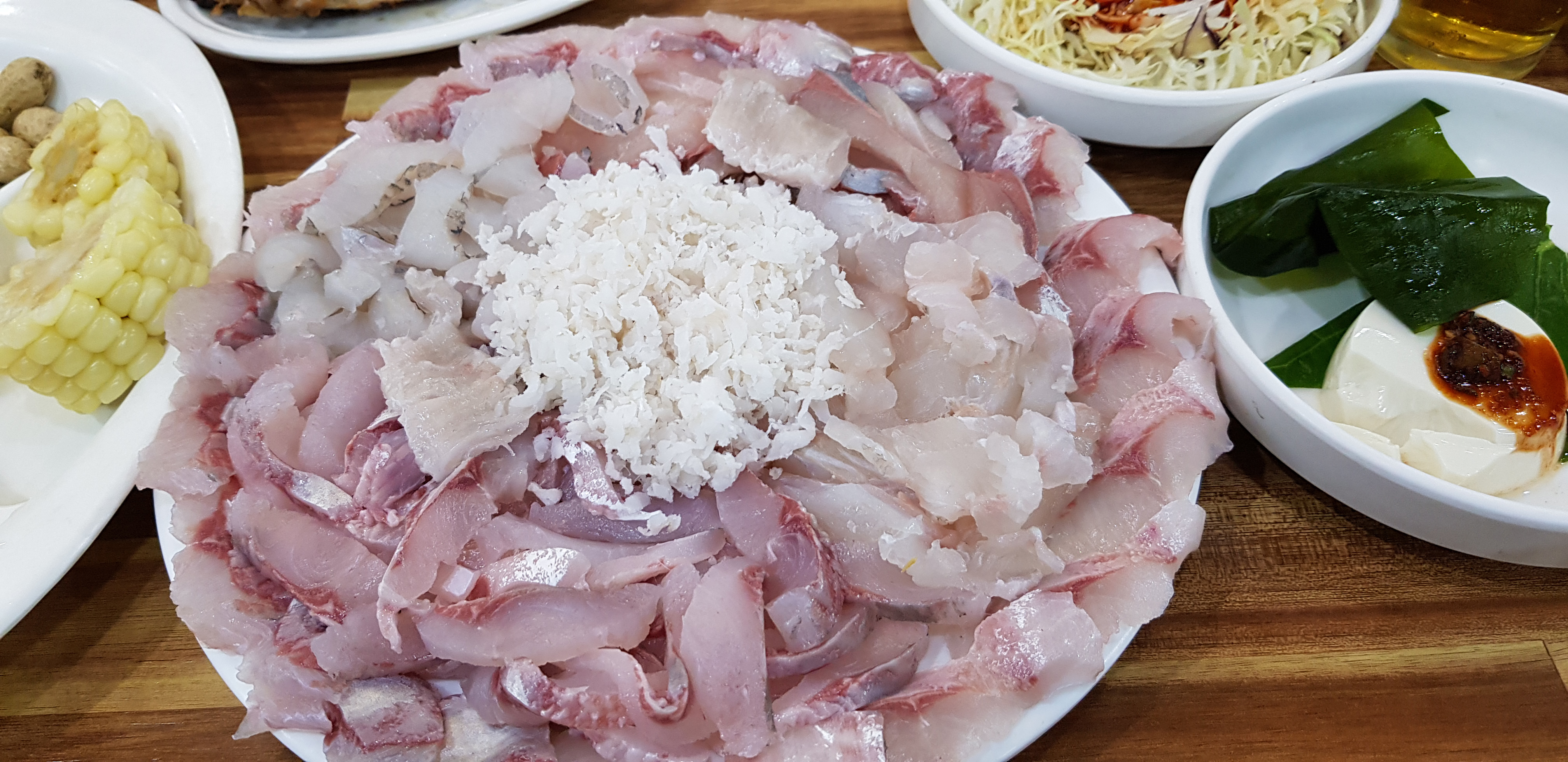수정횟집 이미지