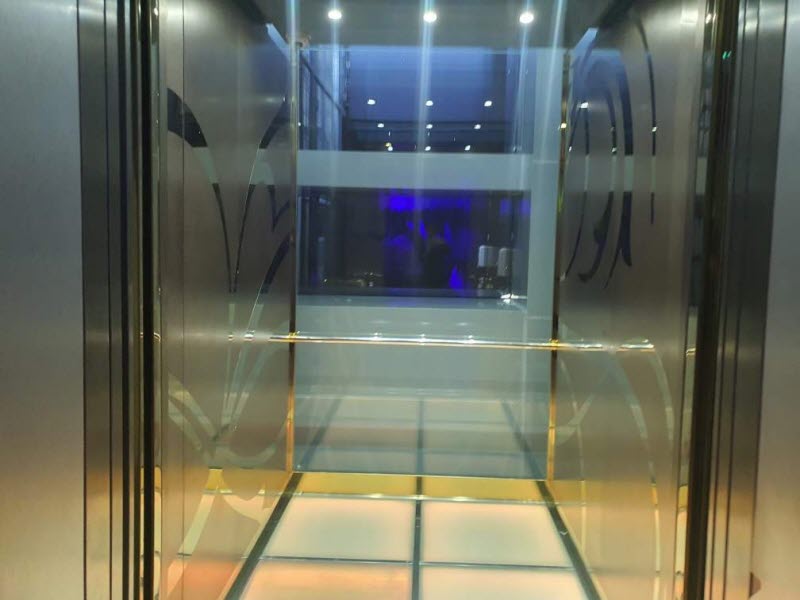 두바이프레임-엘리베이터