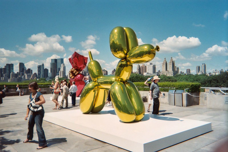 Jeff Koons' Balloon Dog