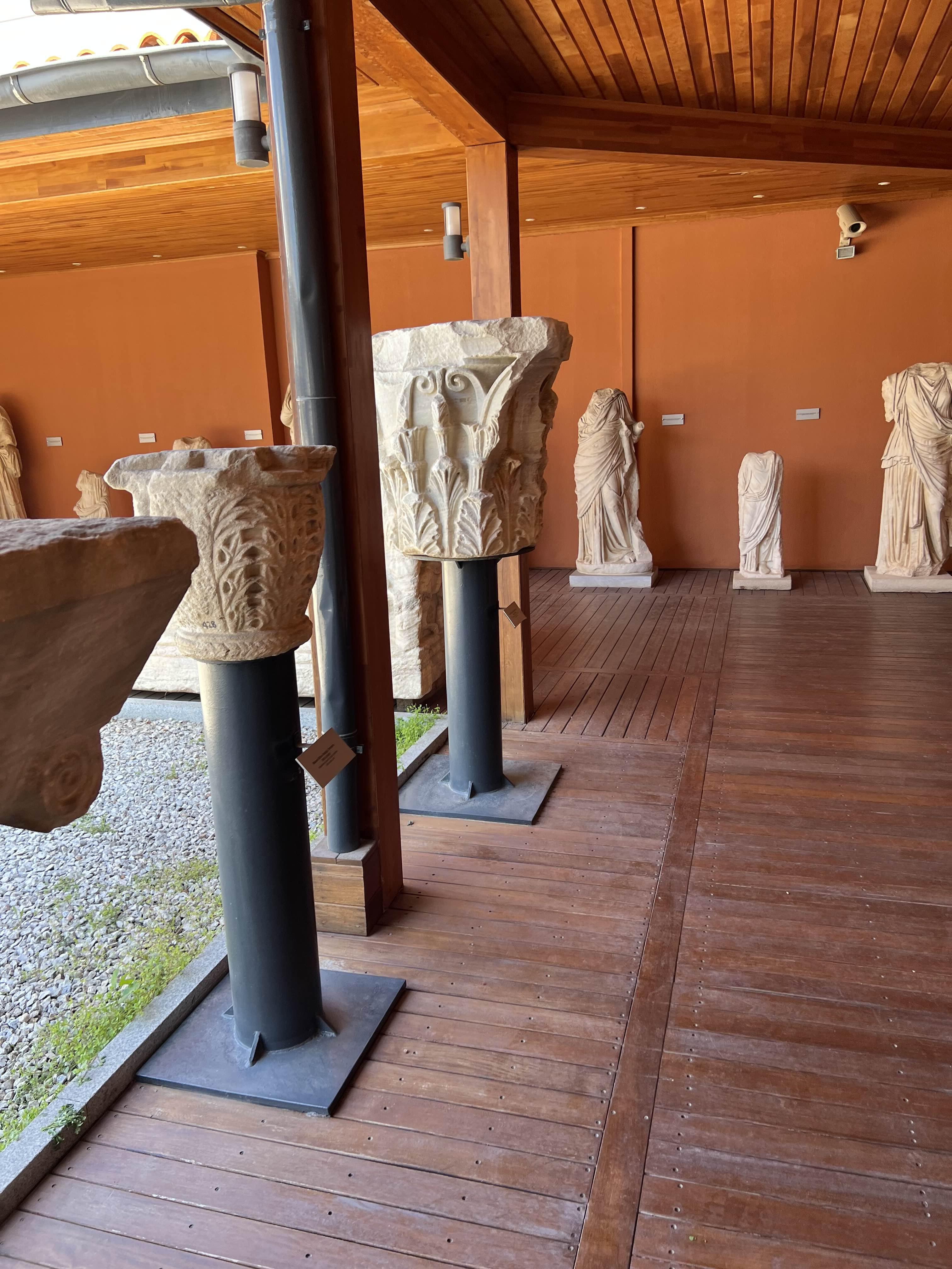 에페스 고고학 박물관