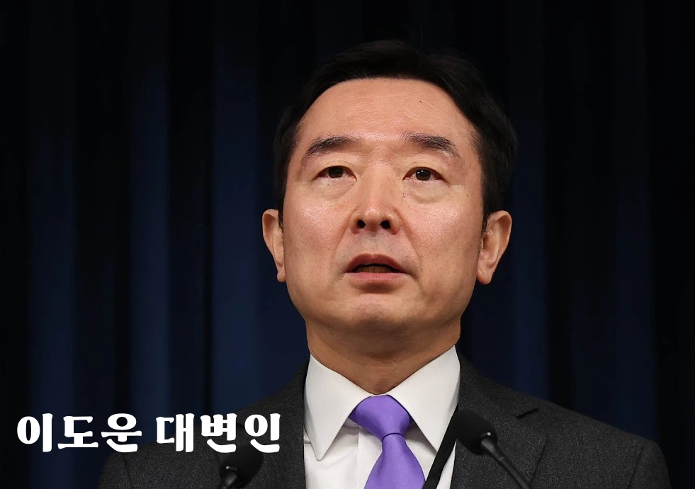 문화일보 논설위원 이도운 대변인