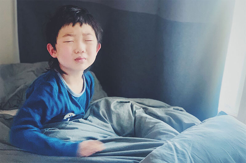"아내가 세상 떠나고 아내의 빈자리는 크기만 합니다."하지만 이제 겨우 5살 된 아들 녀석이 출장 다녀온 저에게 건넨 한마디에 저는 주저앉아 오열하고 말았습니다