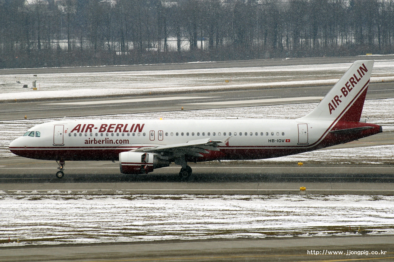 에어베를린 Air Berlin AB BER HB-IOV A320-200 Airbus A320-200 A320 취리히 - 클로텐 Zurich - Kloten 취리히 Zurich ZRH LSZH