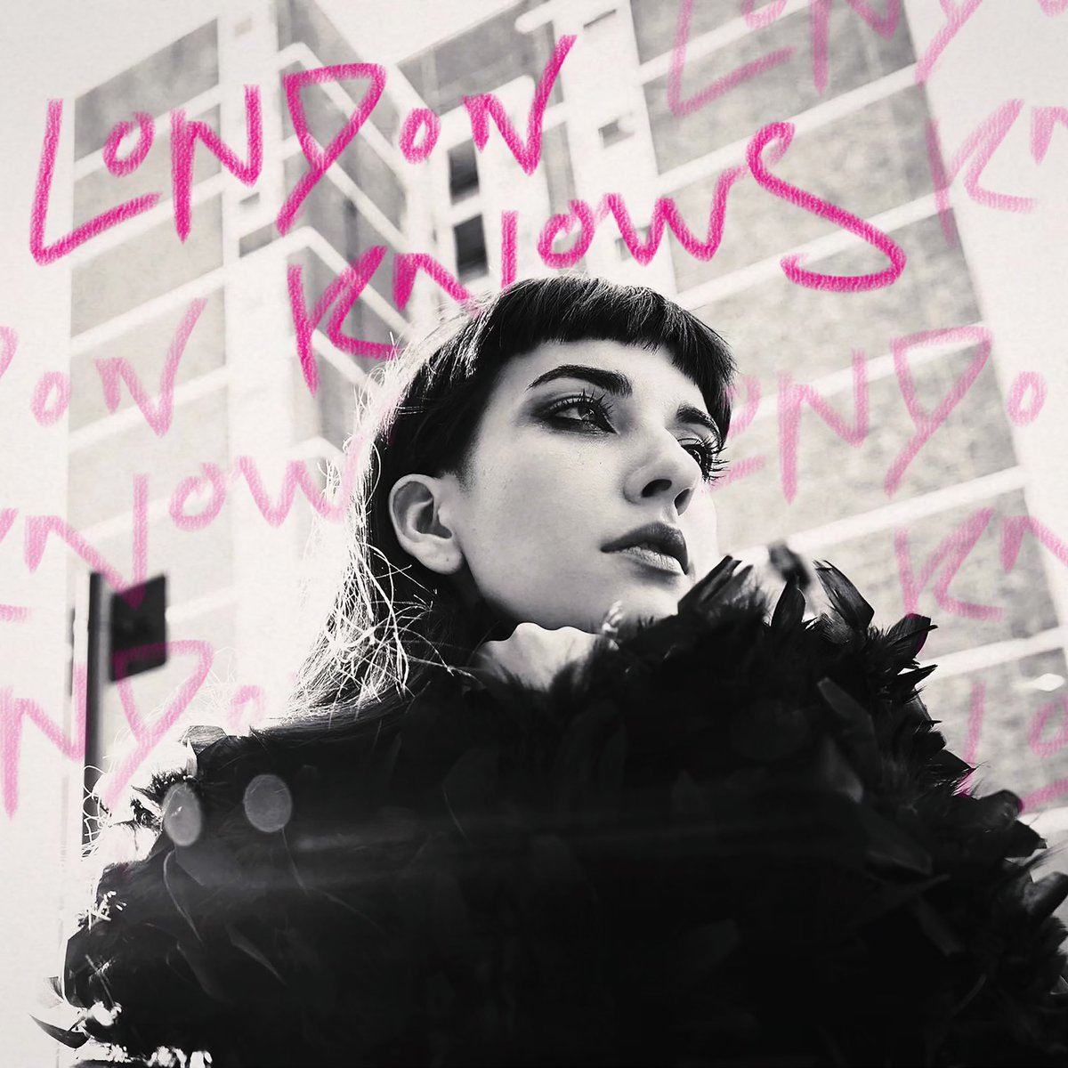  Anna Straker - London Knows