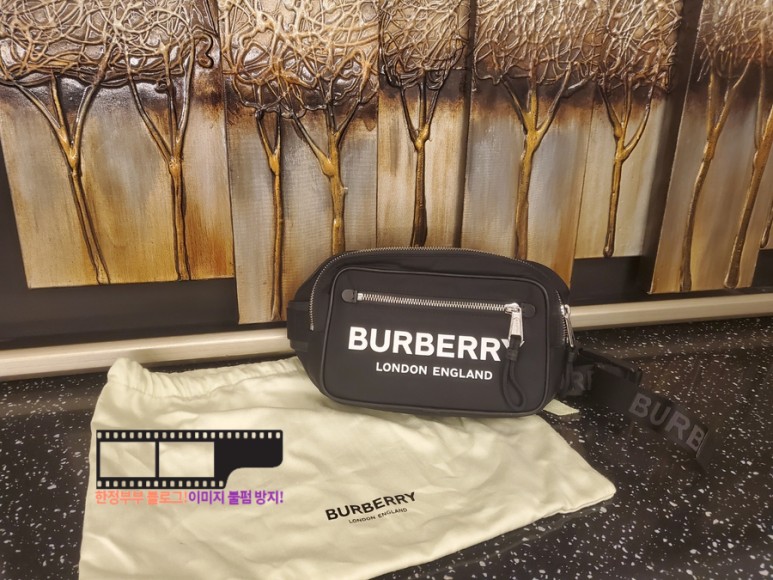  [Burberry] 버버리 20FW 남성 로고 ECONYL 힙색 벨트백 8021089BLACK20F