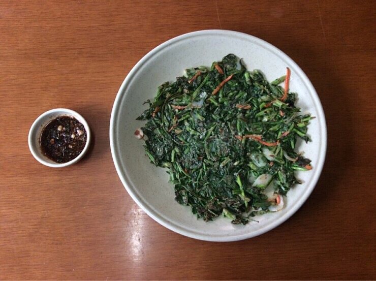  아삭아삭 향긋한, 미나리전(Water Parsley Pancake)