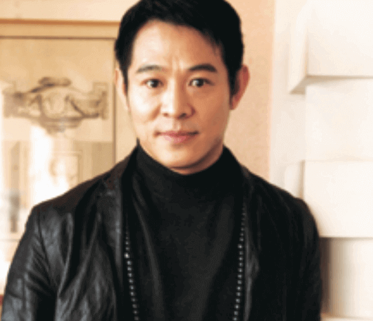 갑상선항진증에 걸려 안구돌출 증상을 겪은 연예인 사진