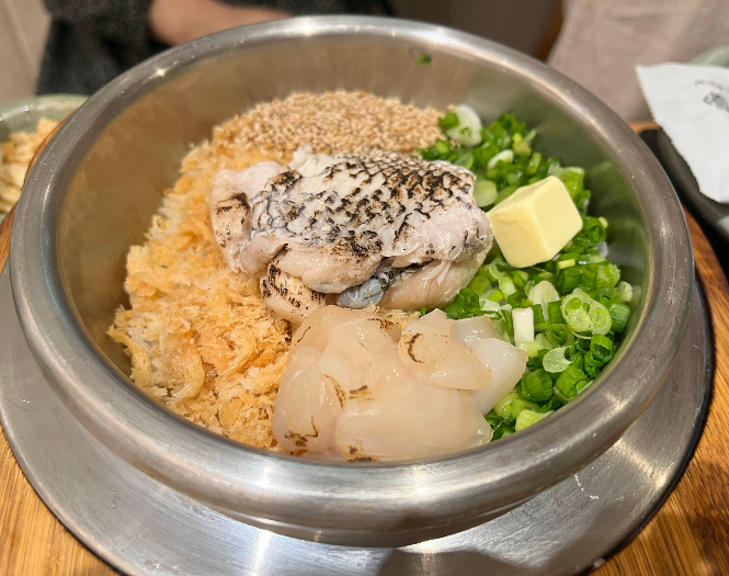 도미관자 솥밥
