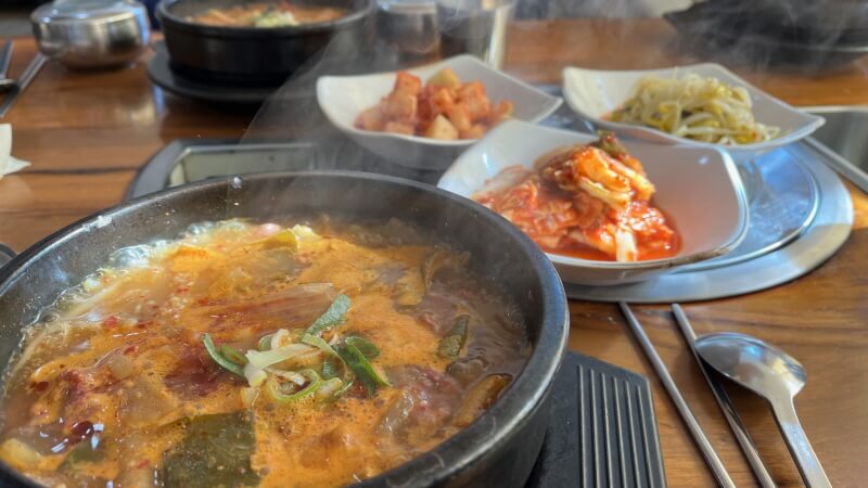 칠곡한우장터 전경 국밥