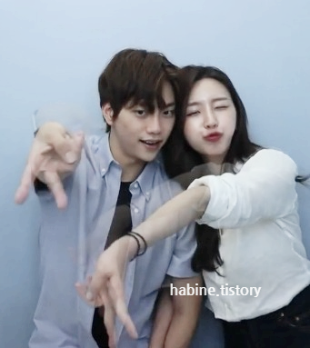 스티커 사진 찍은 해은 현규