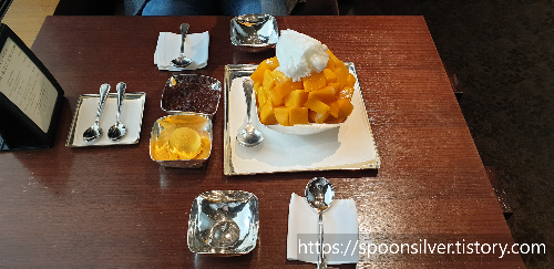  서울 신라호텔 아리아께,망고빙수,딸기빙수,룸서비스까지 대표메뉴 촬영