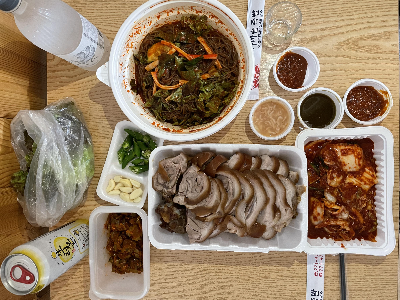 가마솥 족발 중&amp;#44; 쟁반국수 소 