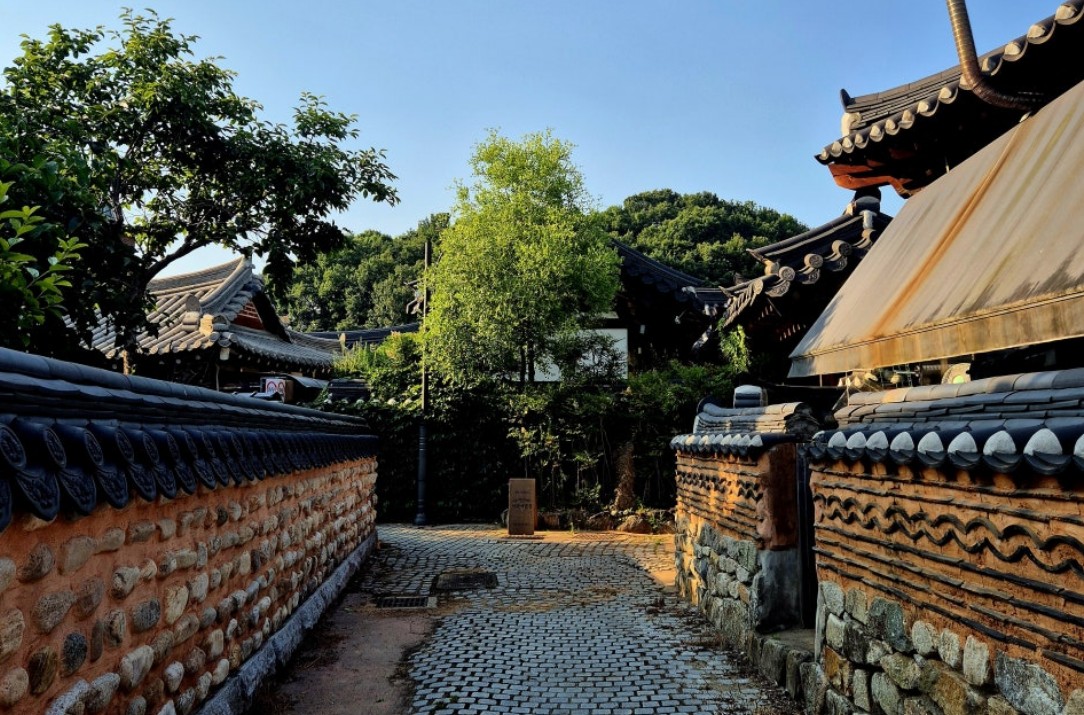 여자 혼자 떠나기 좋은 국내 여행지(제주도, 전주, 강릉)-전주 한옥마을