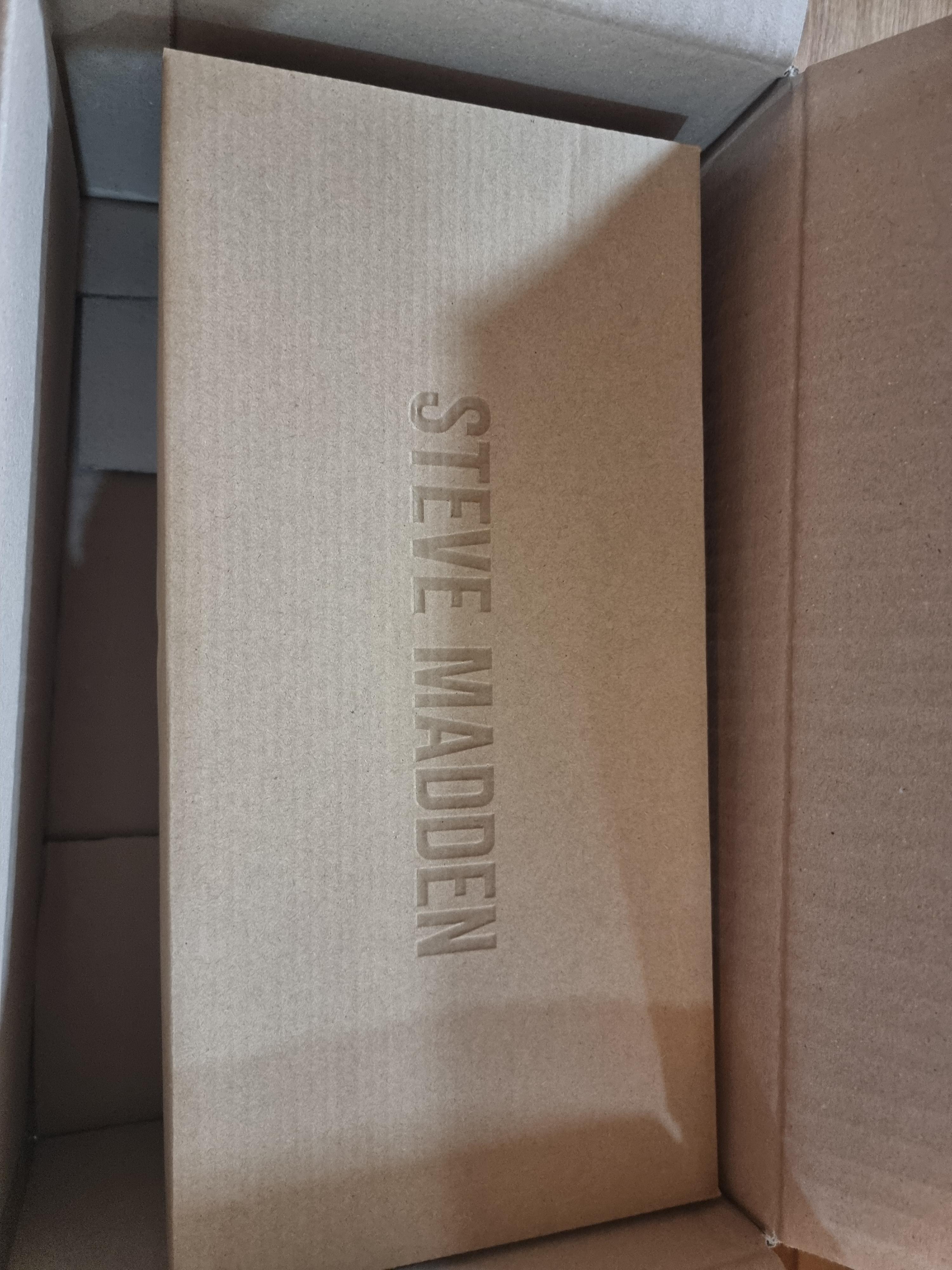  스티븐매든슬리퍼