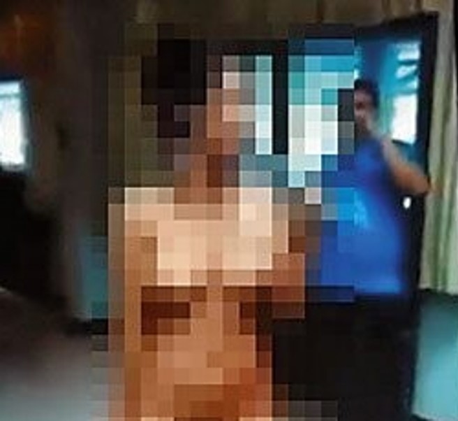 전북 지적장애 3급 남동생 나체 창고 가두고 다리미 학대한 20대 친누나 부부