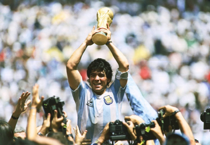  아르헨티나 축구영웅 디에고 마라도나 심장미비 별세 60세 부에노스아이레스 티그레