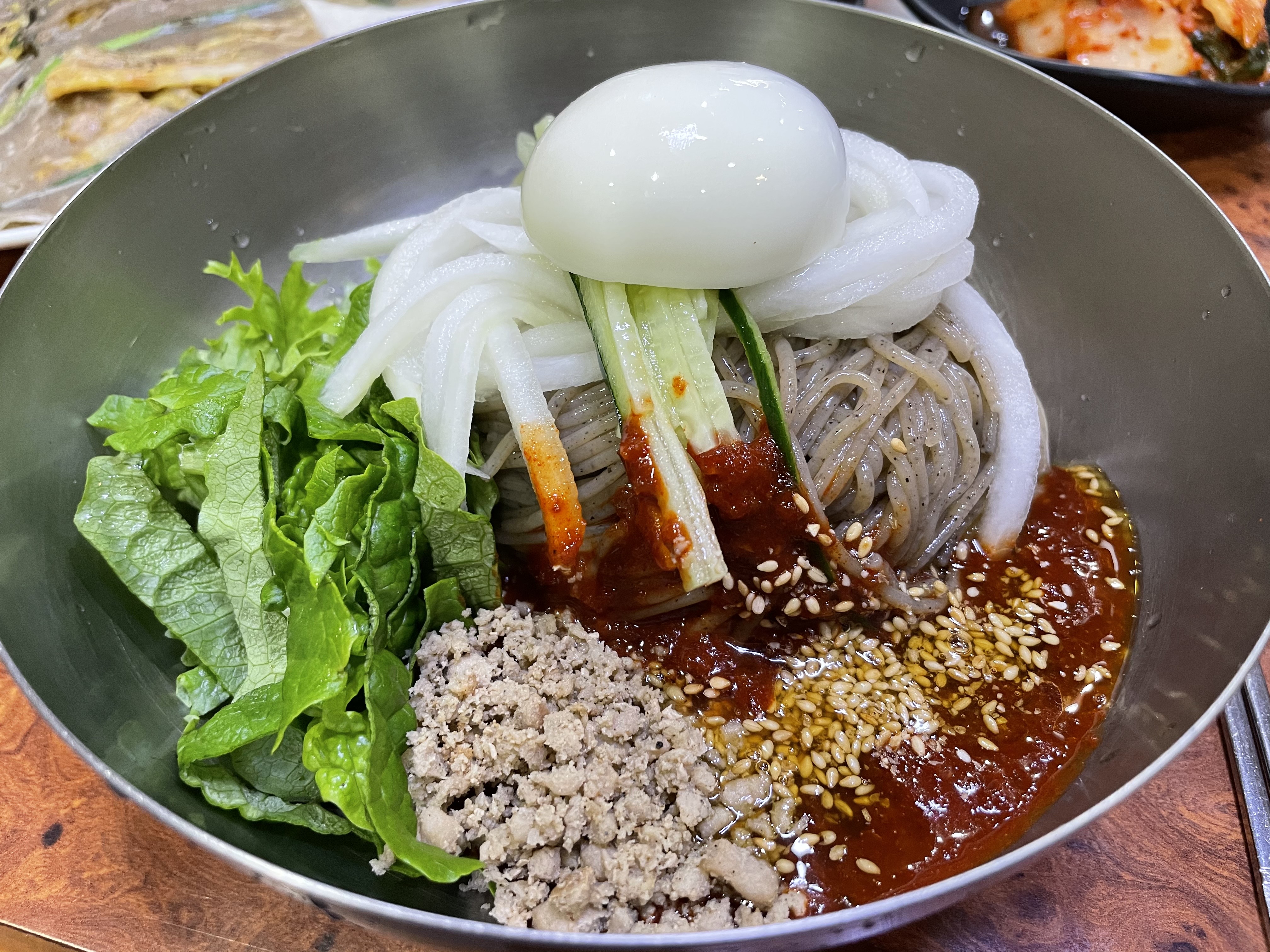  동천동 강원도 막국수, 수지 맛집으로 인정! 비빔막국수 최고