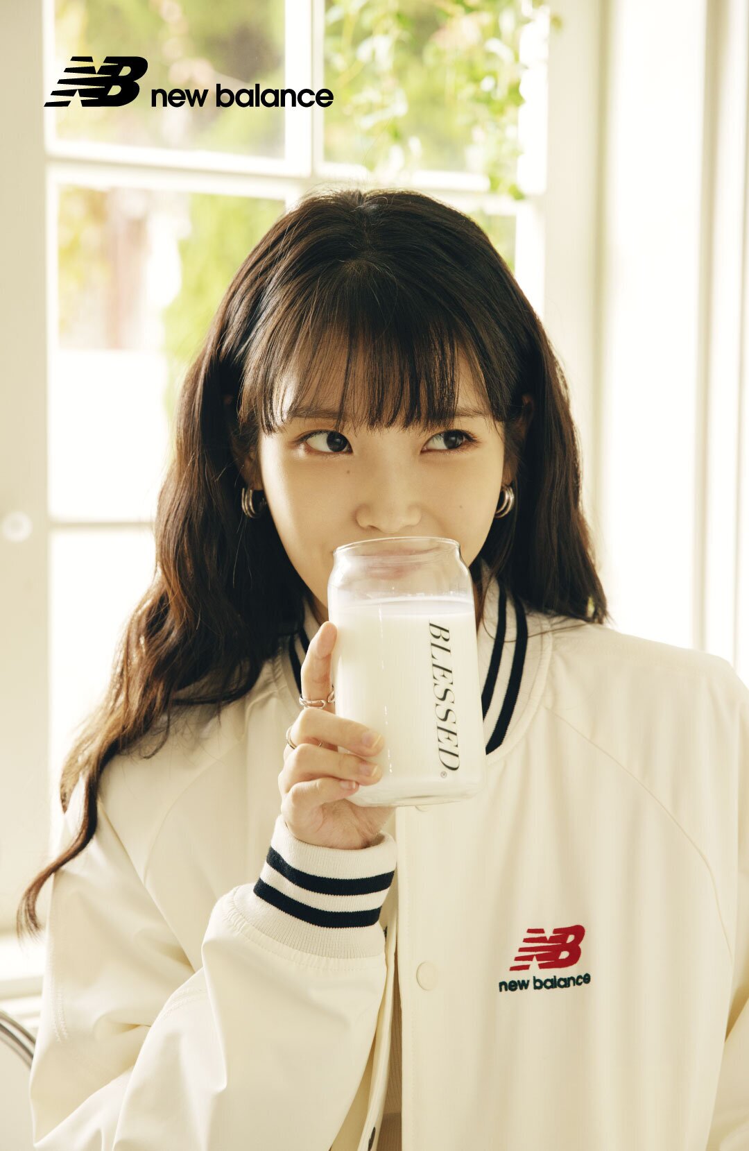  아이유 뉴발란스 Essentials 2022 윈터 컬렉션 화보 사진