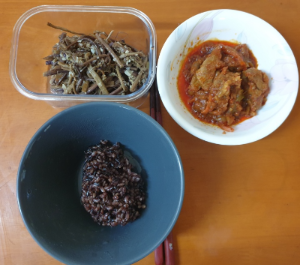 현미밥-제육볶음-고사리나물