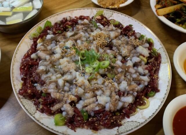 생생정보 믿고 떠나는 스타고장 가수 홍경민의 전라남도 함평 여행 한우 함평육회비빔밥 맛집 화랑식당 함평나비대축제 주포지구 한옥전원마을 함평 바나나 생태나라 