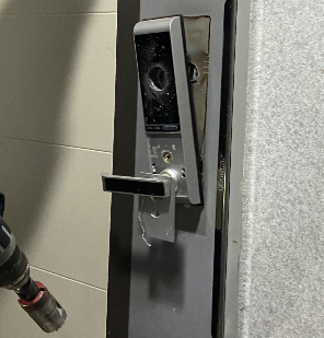  도어락 고장 이런일이!? 디지털 도어락 고장 이렇게도 납니다.(숨고 실제 이용 후기 포함)