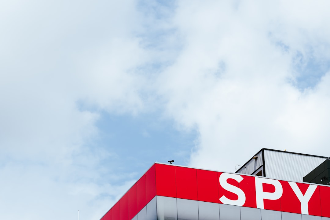 'spy'
