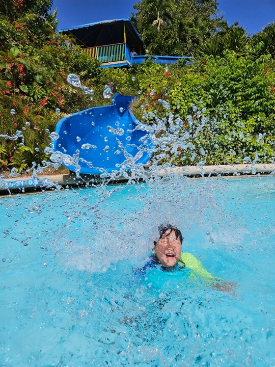 Main pool&#44; 미끄럼틀