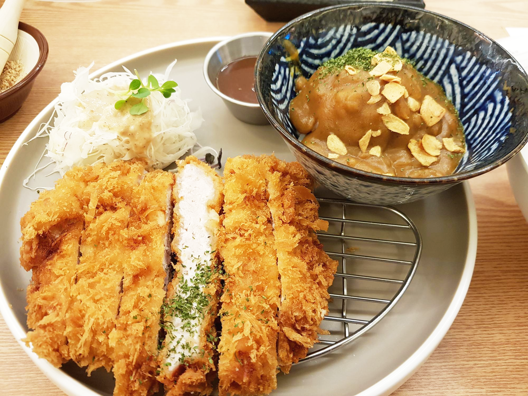  가산디지털단지에서 혼밥하기 좋은 돈까스 맛집, 오유미당 가산센트럴점 후기