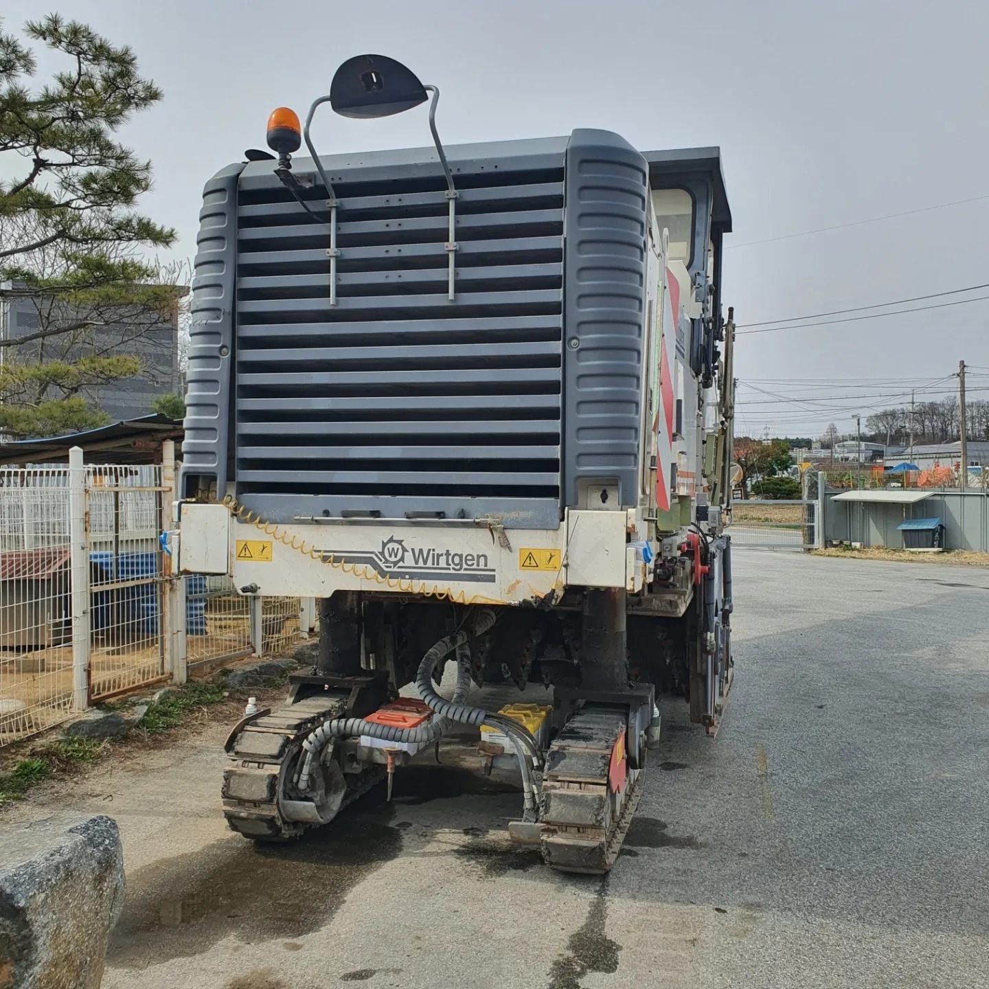  Wirtgen W1900 2014년식 1억5000만원 판매합니다.