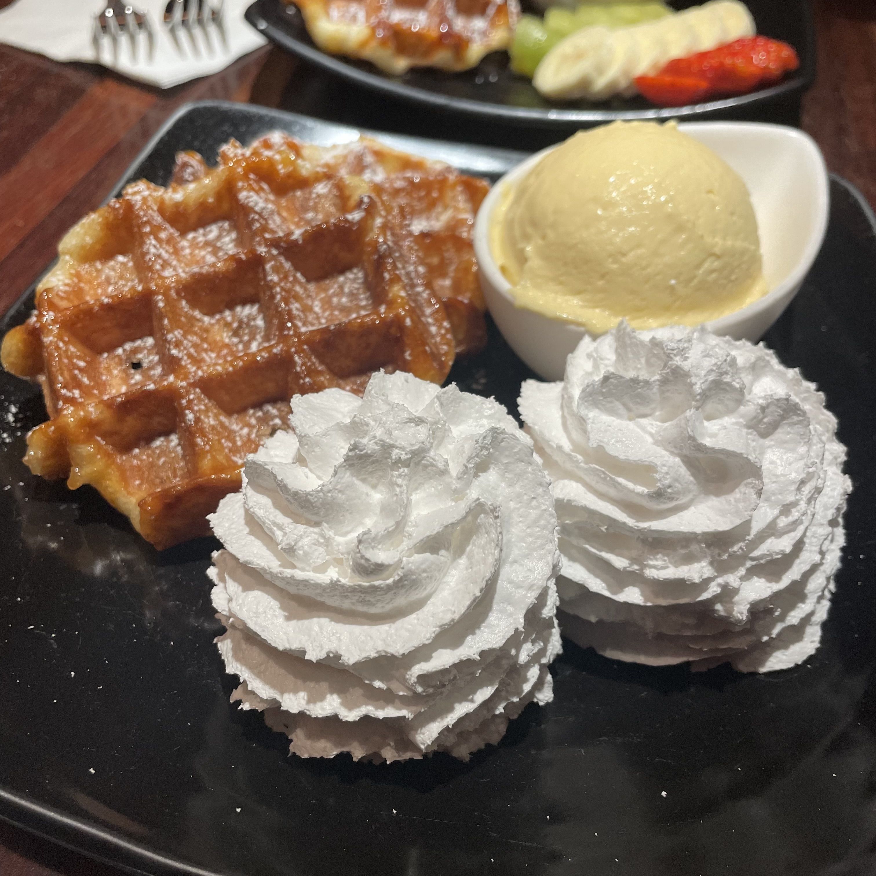  이대 앞 카페, 와플 잇 업 waffle it up (노트북 펴놓고 작업하기 좋은 카페 / 이화여자대학교 탐방)