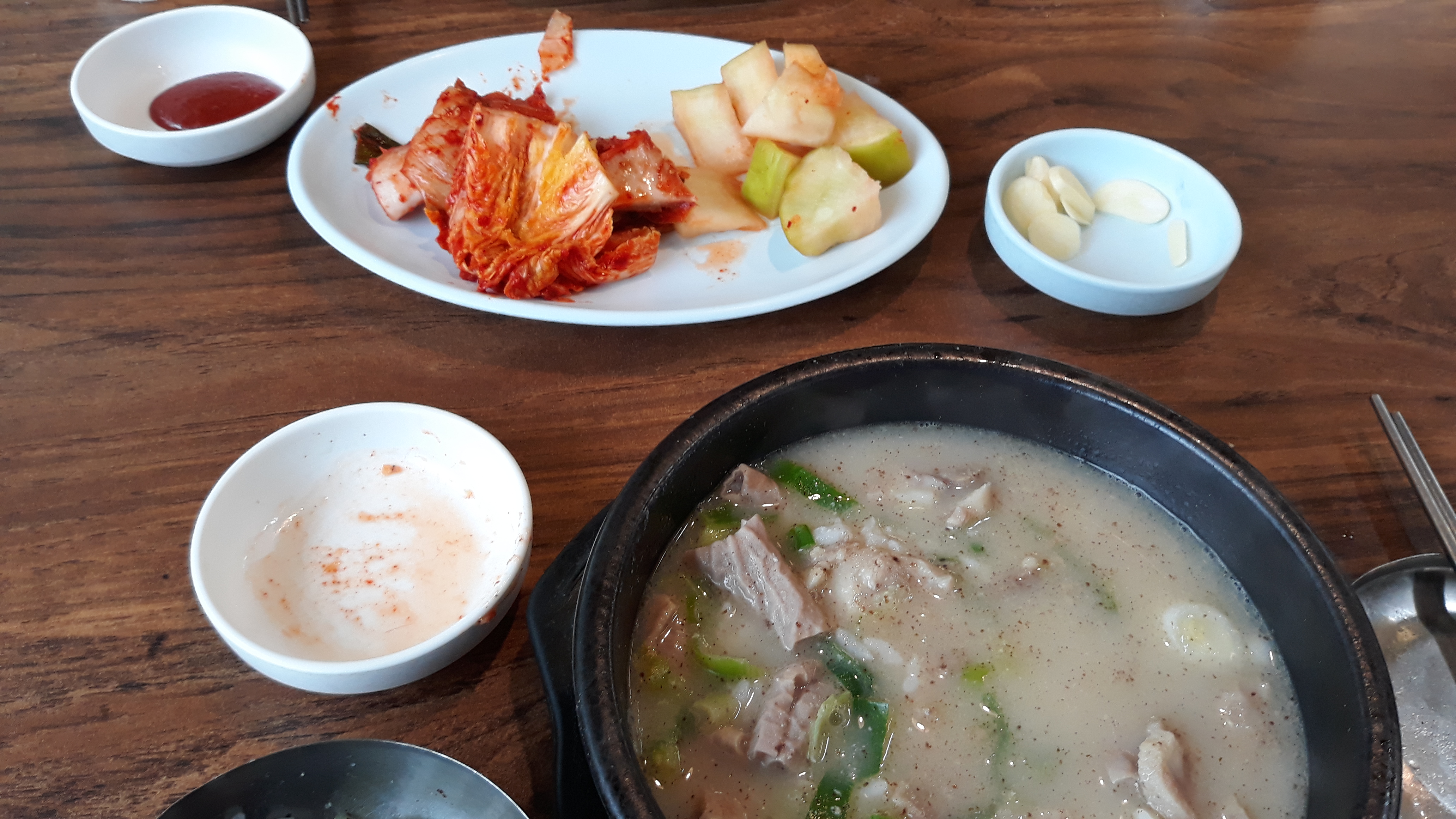 순대국과 반찬