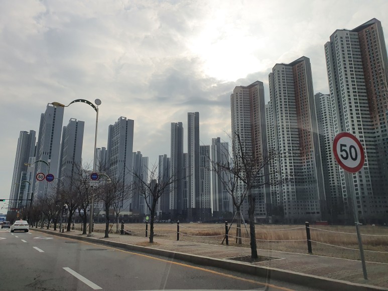킨텍스역 주엽역, 마두역, 킨텍스 원시티 꿈에그린 아파트 2
